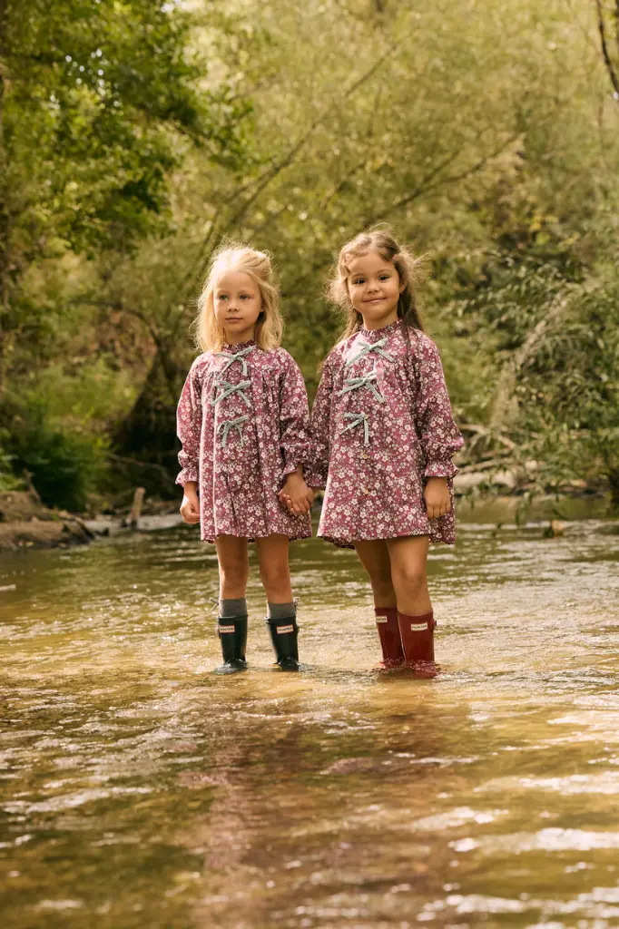 Vestido lazos flor roja 
