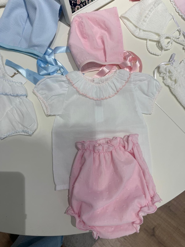 Conjunto capota y cubrepañal rosa plumeti sombaby