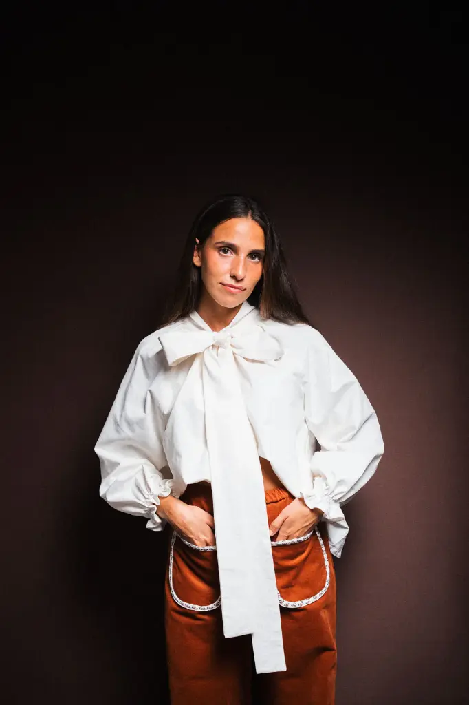 Camisa lazada marfil mujer 