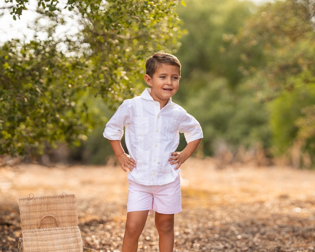 Camisa blanca guayabera