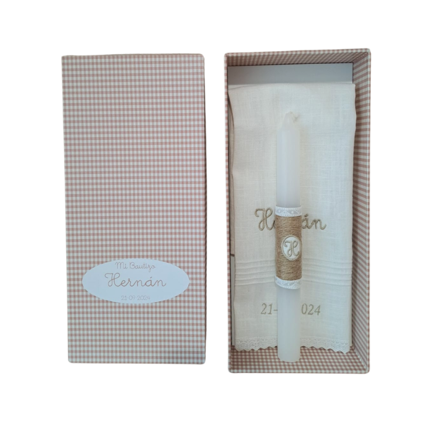 Kit Bautizo vela, toalla y caja vichy tostado 