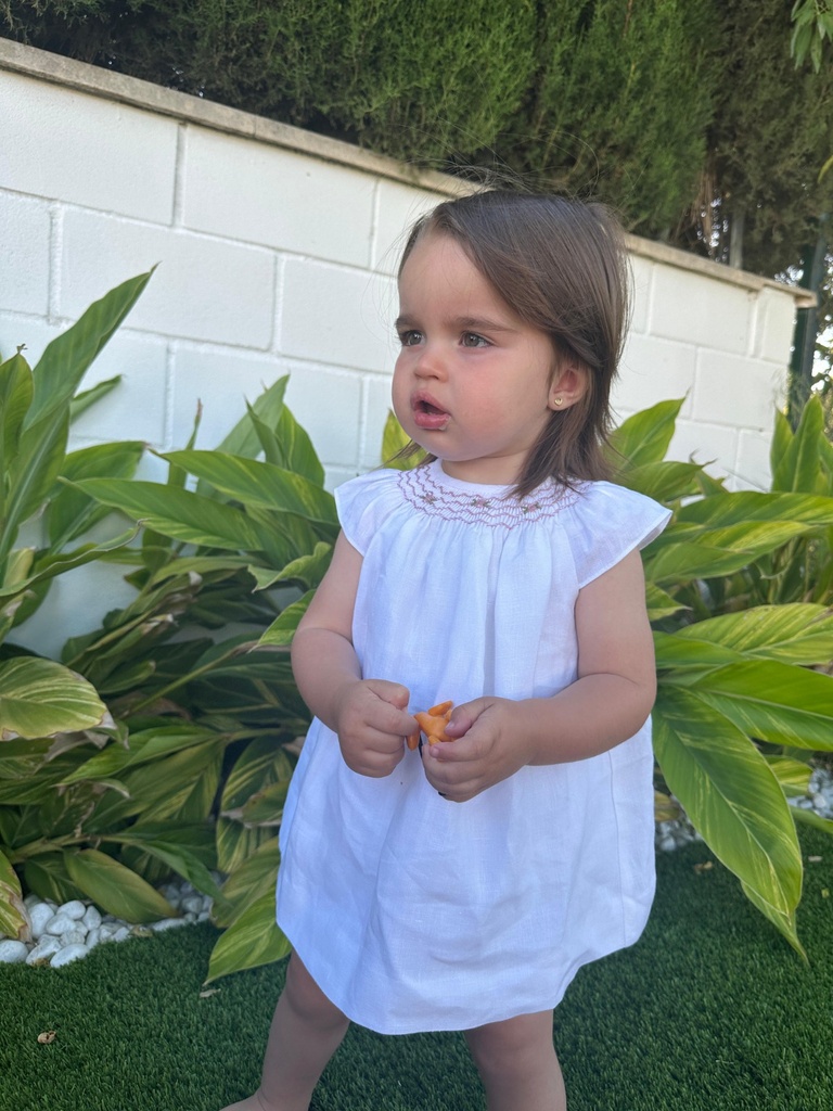 Vestido lino blanco smock cuello rosa