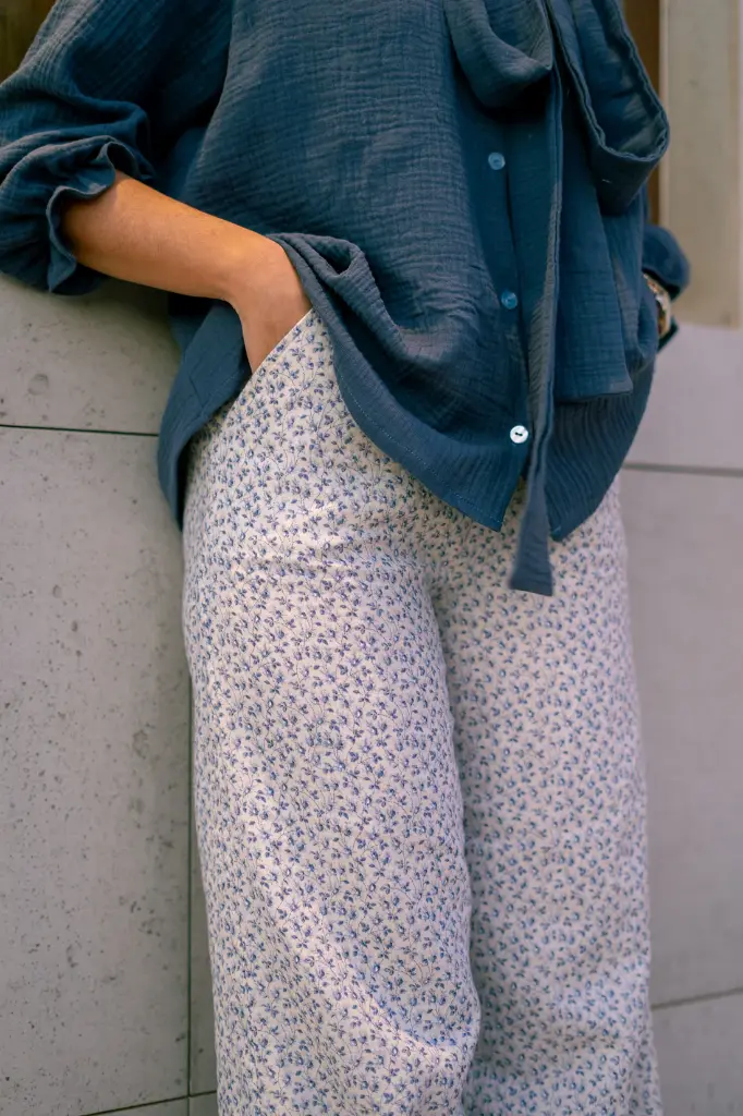 Pantalón flores mujer 