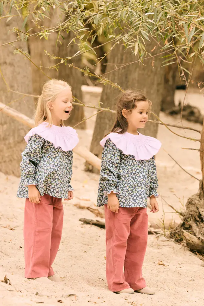 Pantalón largo micro pana cereza