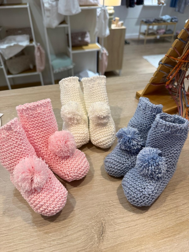 Patuco punto pompón